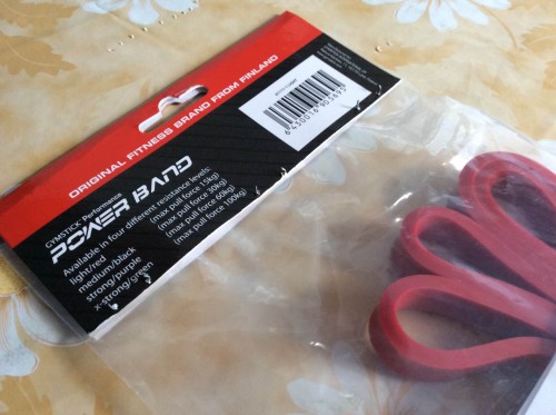 Niitit saa siististi auki veitsellä