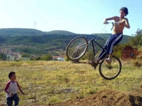 Vinkki nro. 5: Tarkista ohjaustangon kiinnitys