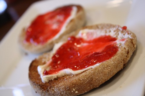 Lisää vadelmahilloa