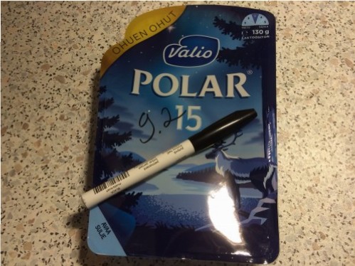 Merkitse avauspäivä pakkaukseen tussilla