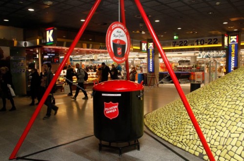 Rahaa voi antaa pois vaikka joulupatakeräykseen