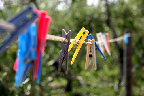 Pyykin kuivaaminen ulkona säästää rahaa